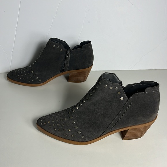 1. STATE Lola Gray Suede Studded Ankle Booties Women’s Size 8 - Picture 3 of 9